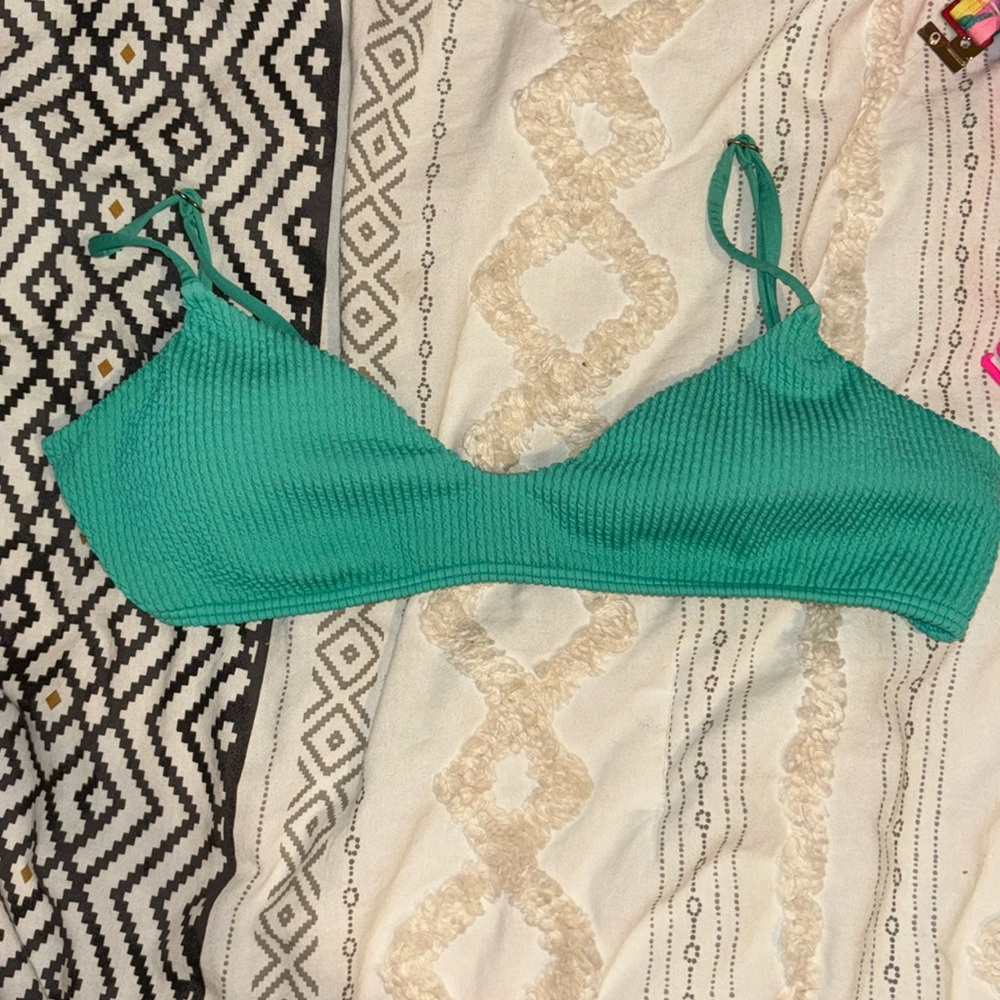 Billabong bathing suit top